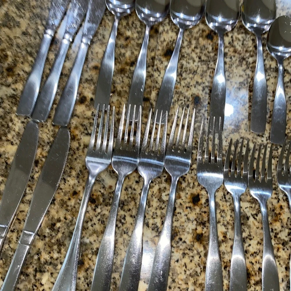 Cambridge/Stainless China 29 Piece Flatware Set 5 Knives 12 Spoons 12 Forks